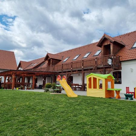 Penzion U Farmáře Chotoviny Exterior foto
