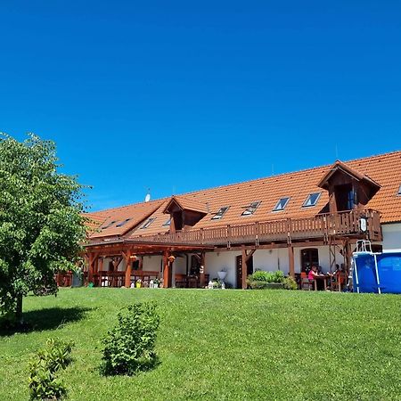 Penzion U Farmáře Chotoviny Exterior foto