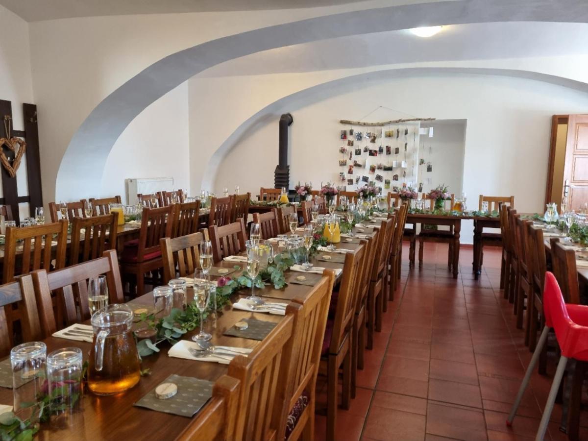 Penzion U Farmáře Chotoviny Exterior foto