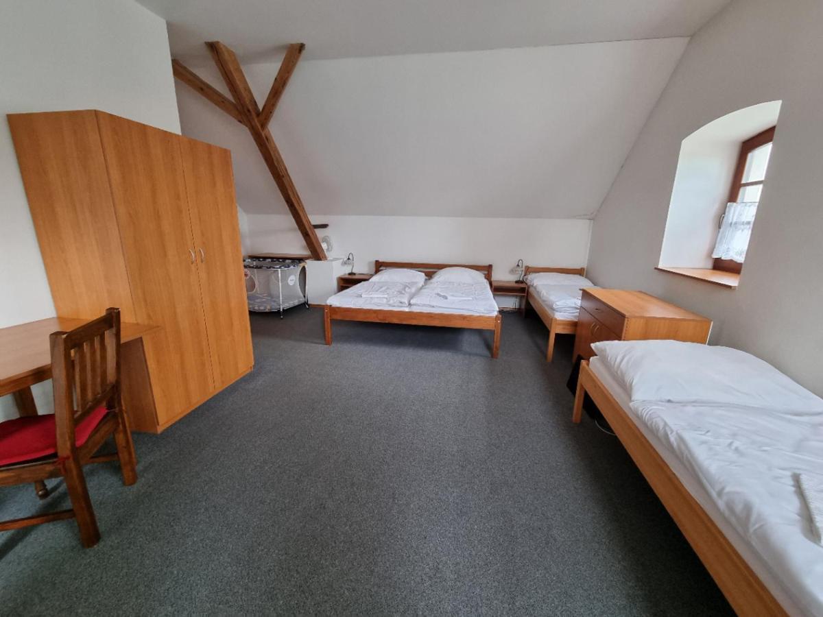 Penzion U Farmáře Chotoviny Exterior foto