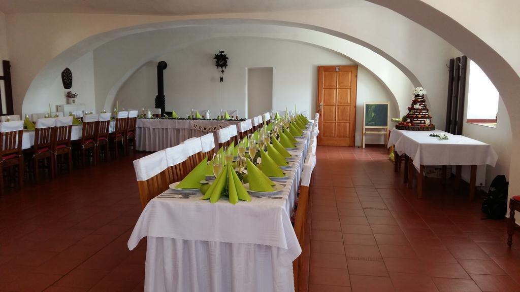 Penzion U Farmáře Chotoviny Exterior foto