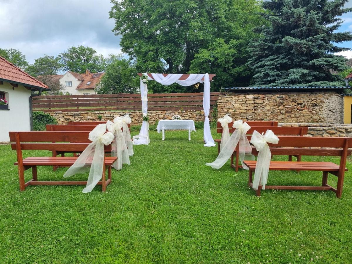 Penzion U Farmáře Chotoviny Exterior foto