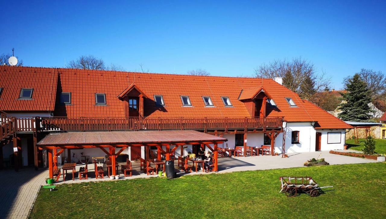Penzion U Farmáře Chotoviny Exterior foto